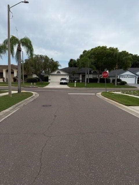 588 HOLLOWTREE PLACE — photo 2 of 25