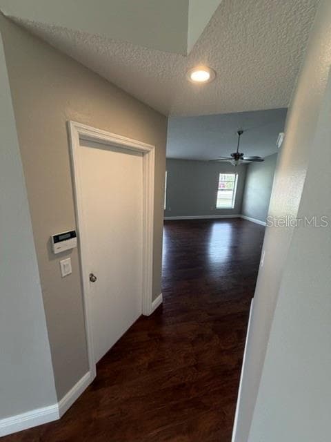 588 HOLLOWTREE PLACE — photo 9 of 25