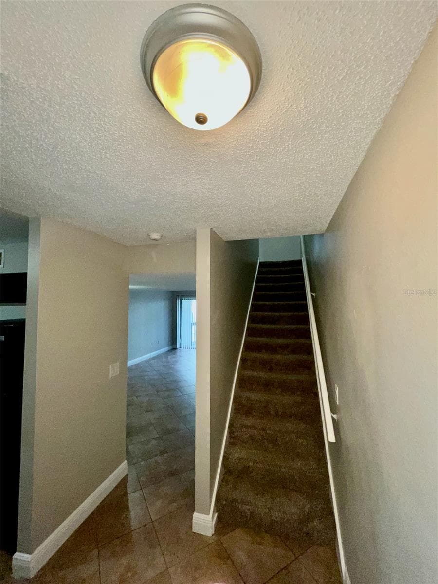 4263 SEMORAN BOULEVARD — photo 5 of 21