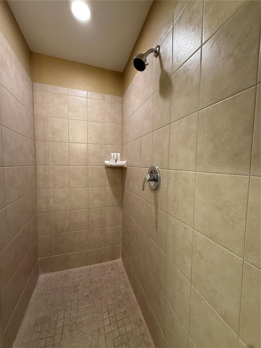 8601 WORLDQUEST BOULEVARD — photo 22 of 39
