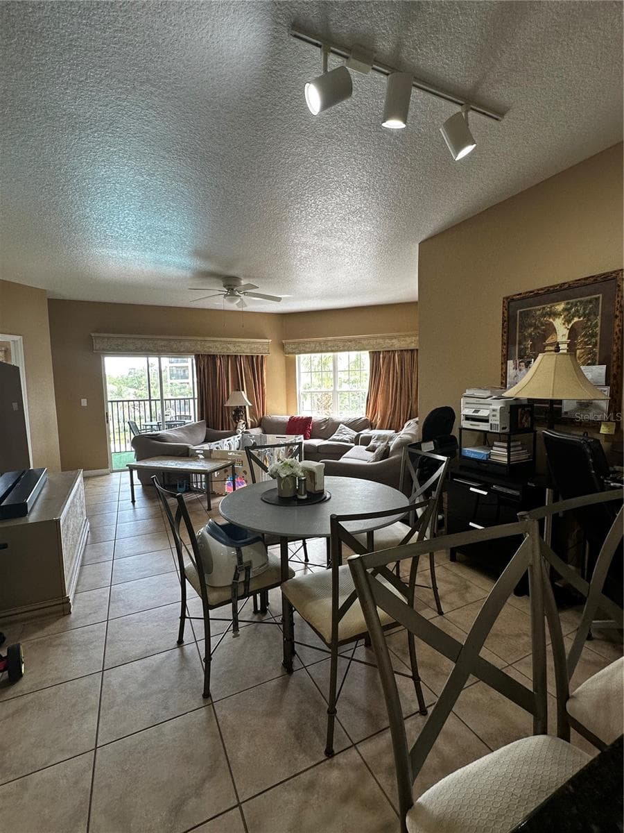 8601 WORLDQUEST BOULEVARD — photo 2 of 39