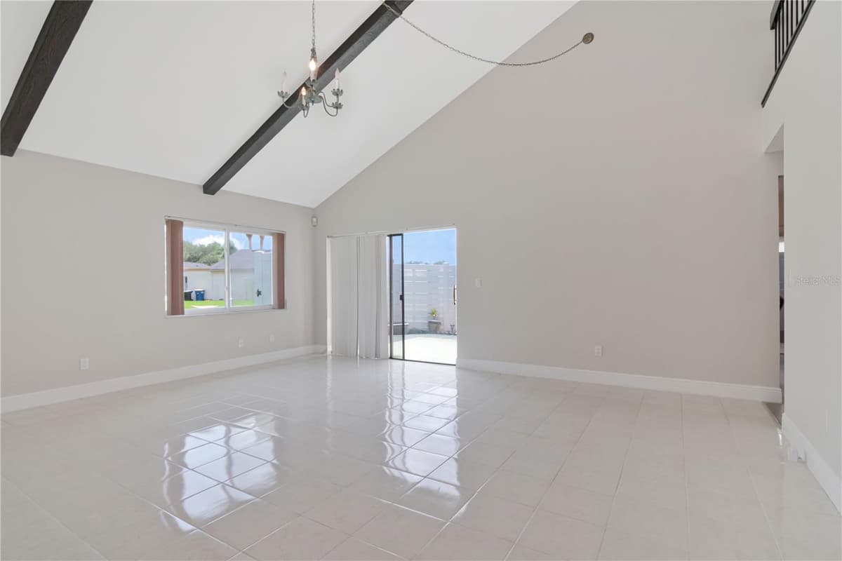 2655 BARKSDALE COURT — photo 4 of 37
