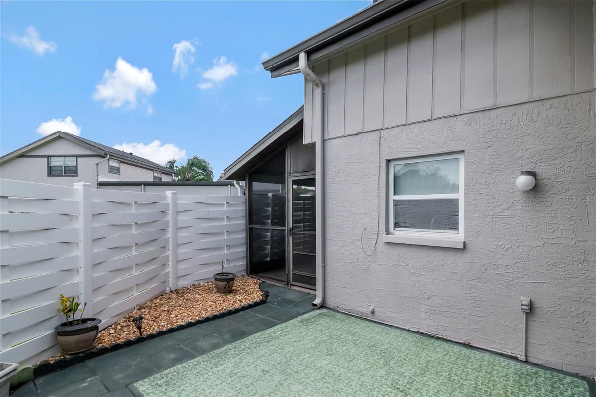 2655 BARKSDALE COURT — photo 31 of 37