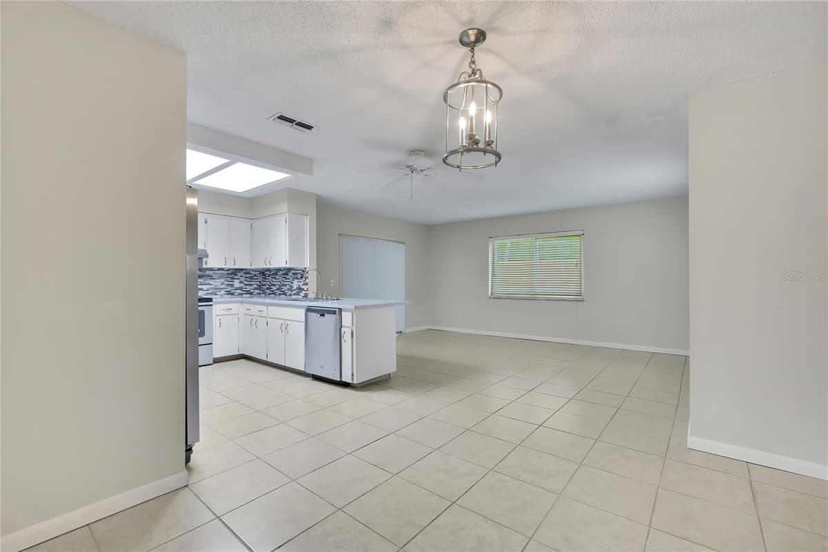 9279 PICKENS STREET — photo 9 of 48