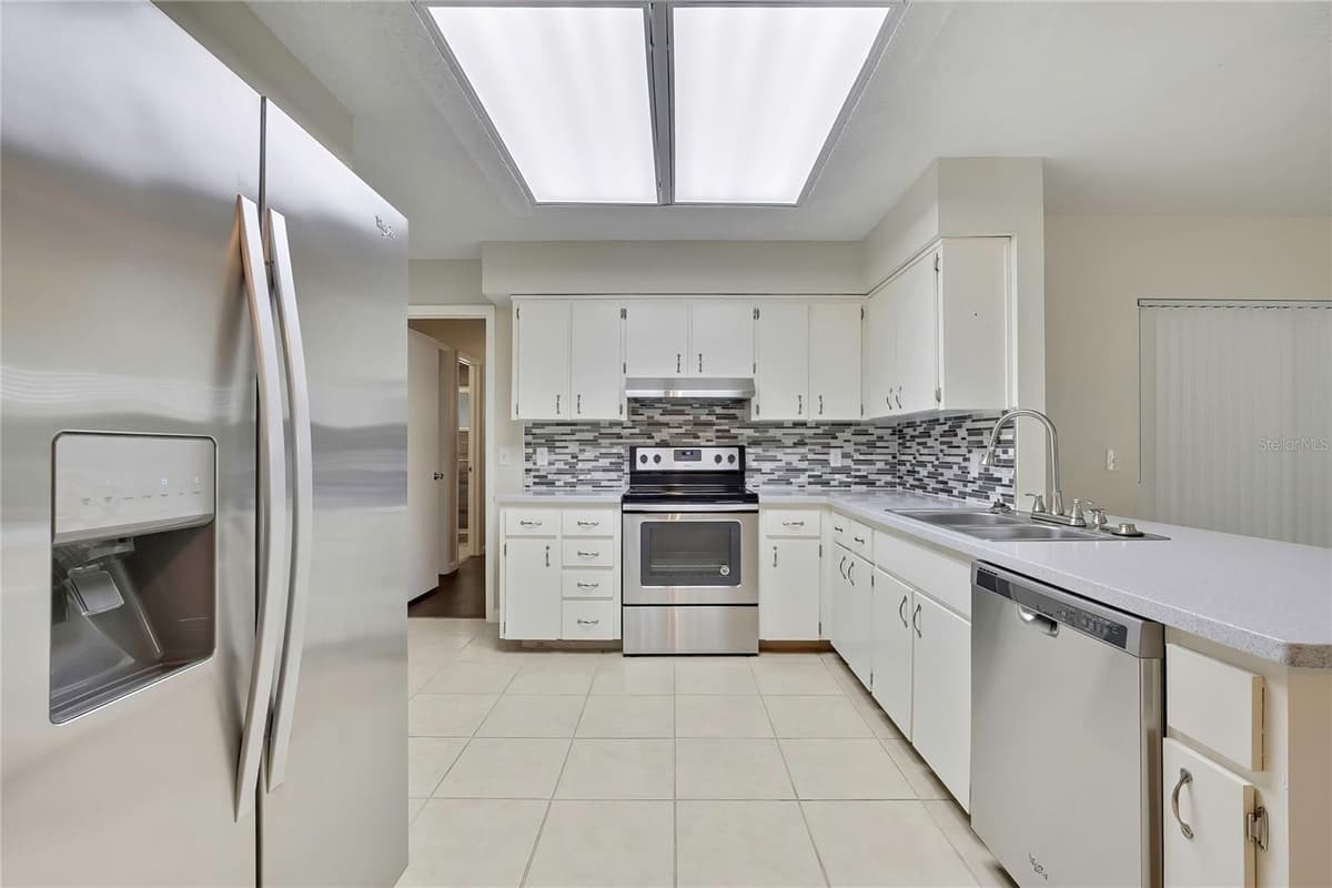 9279 PICKENS STREET — photo 10 of 48