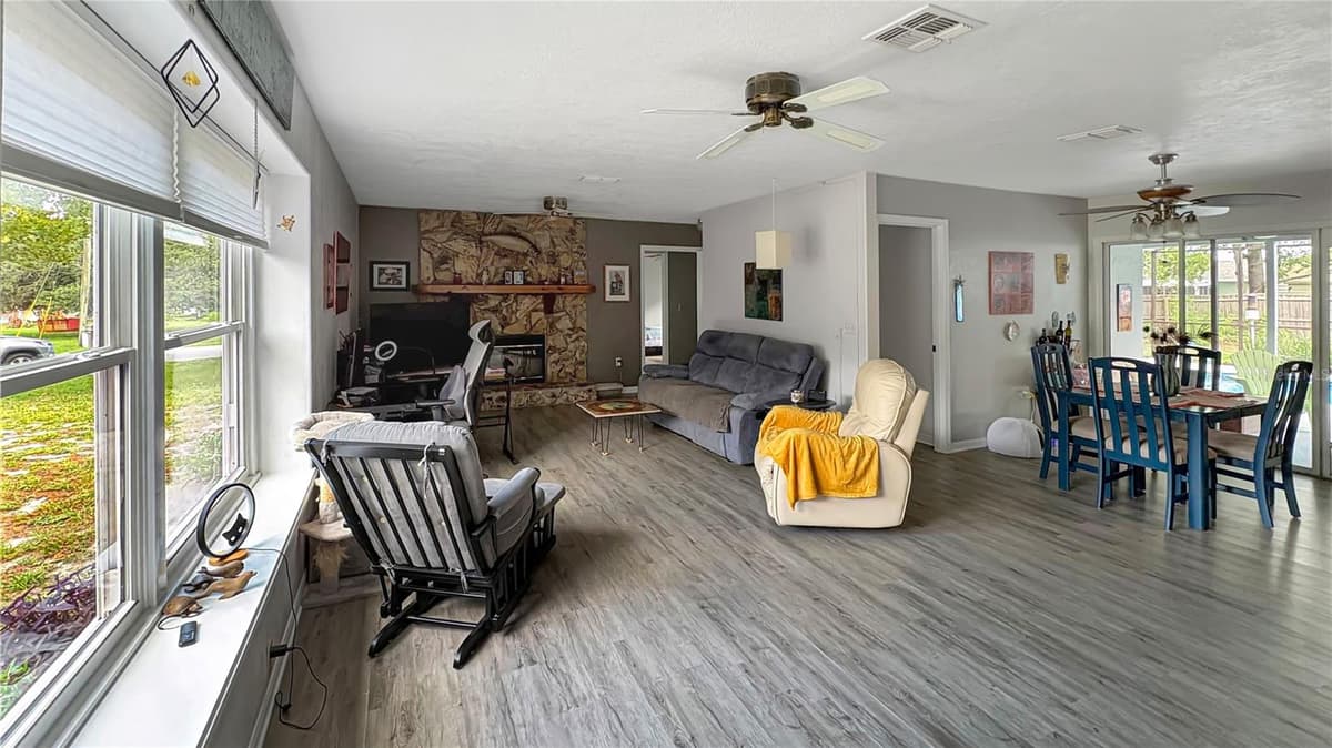 1420 SOMERSET AVENUE — photo 6 of 18