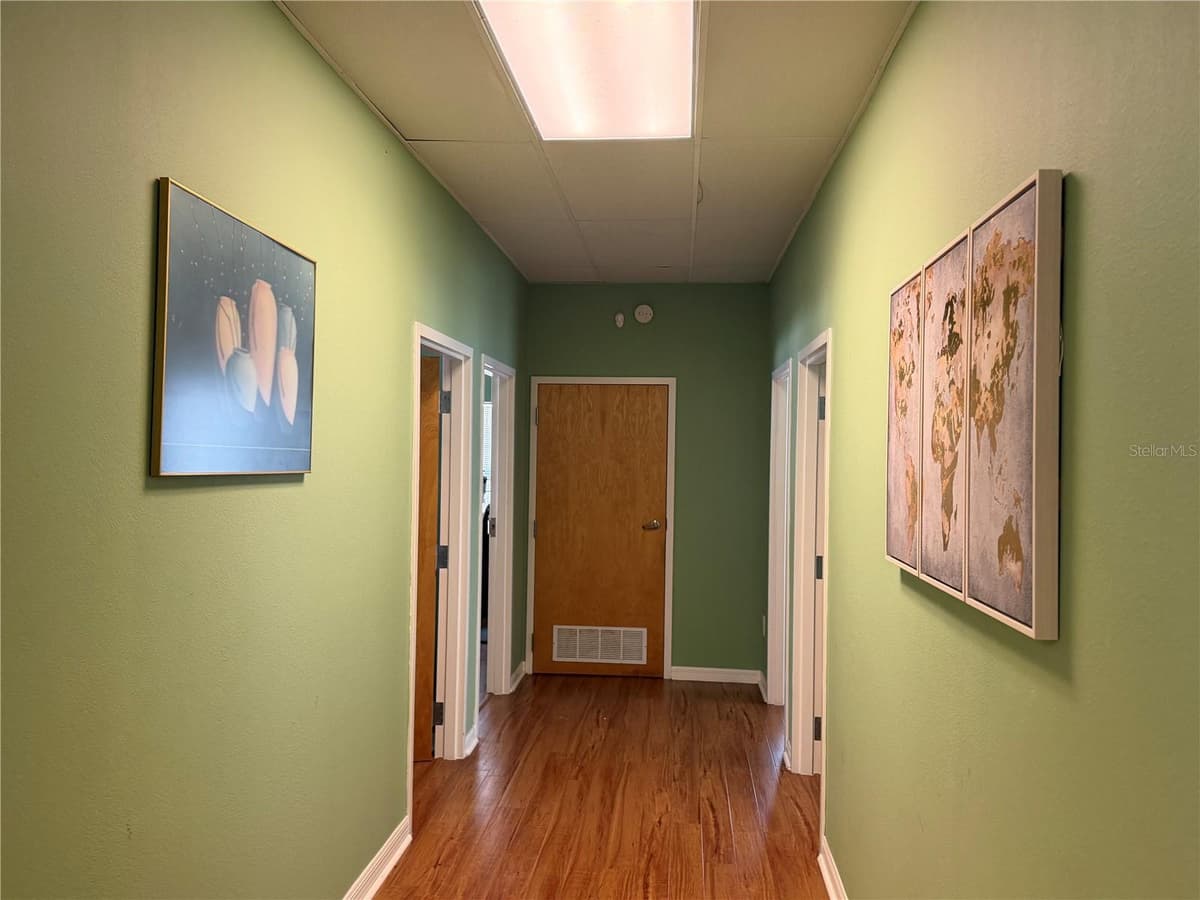 2290 92 HIGHWAY — photo 13 of 18