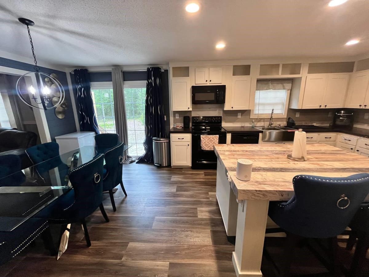 21619 41ST DRIVE — photo 21 of 61