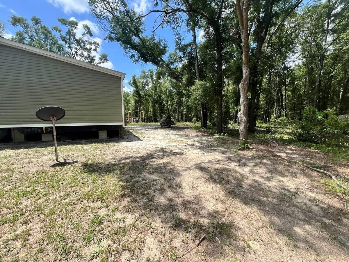 21619 41ST DRIVE — photo 7 of 61