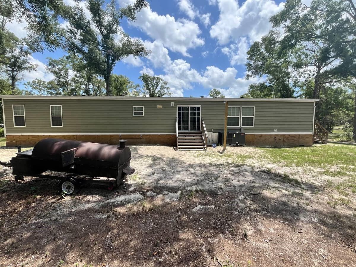 21619 41ST DRIVE — photo 1 of 61