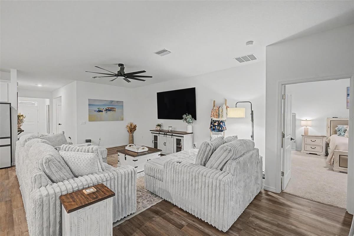 7815 WHEAT STONE DRIVE — photo 6 of 38