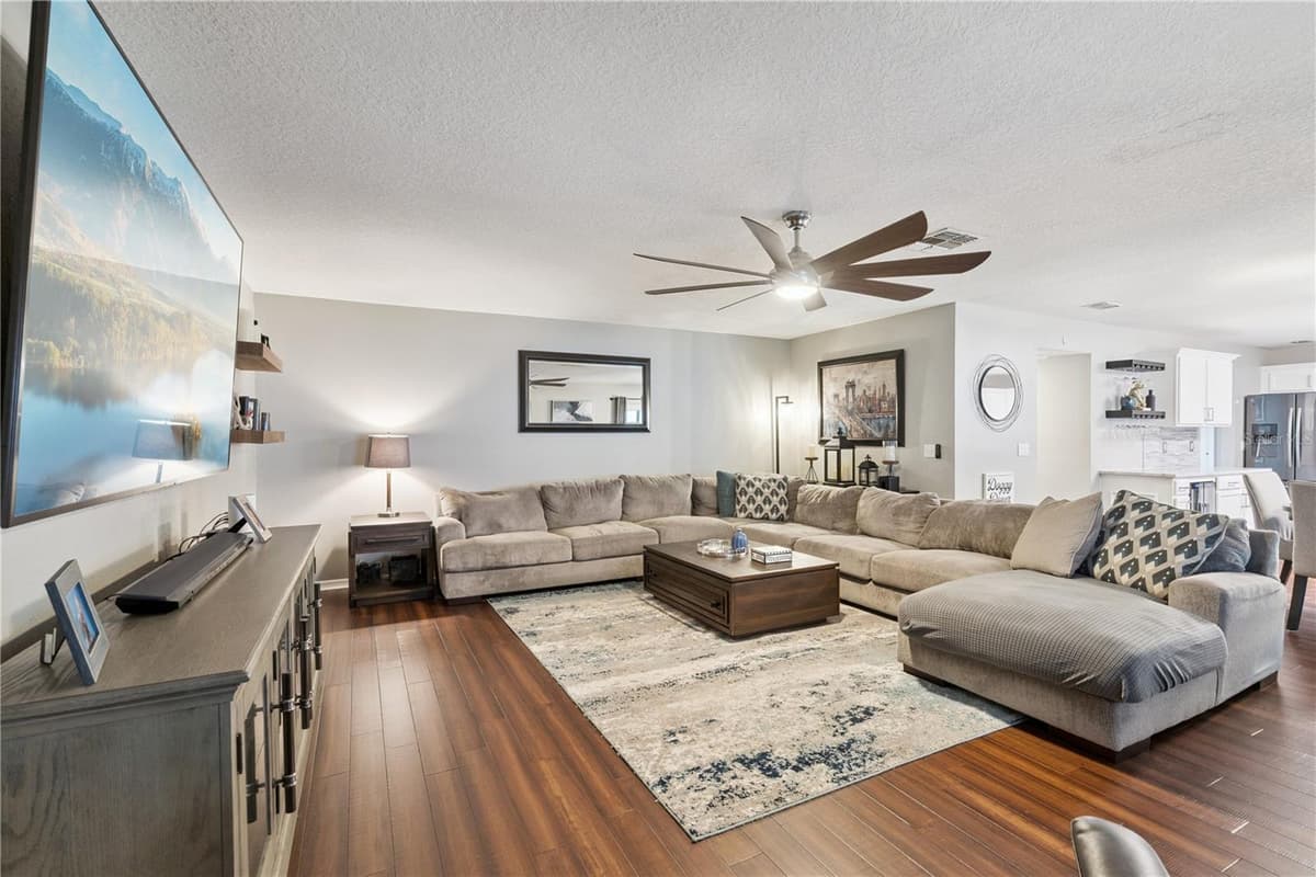 2333 FOXTREE ROAD — photo 8 of 47