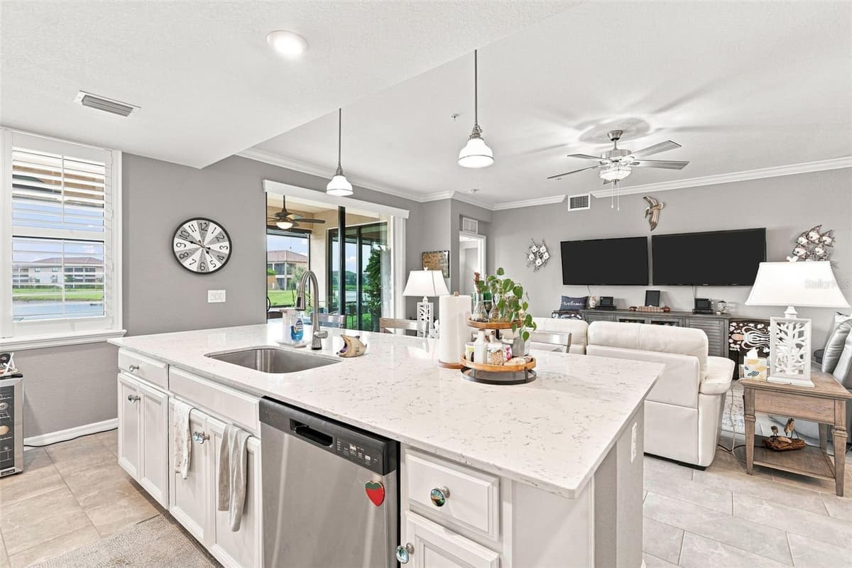 12455 GHIBERTI CIRCLE — photo 8 of 100
