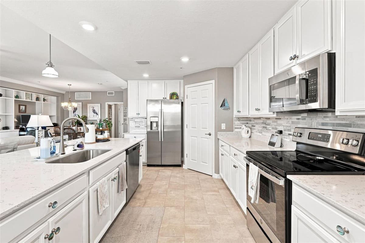 12455 GHIBERTI CIRCLE — photo 10 of 100