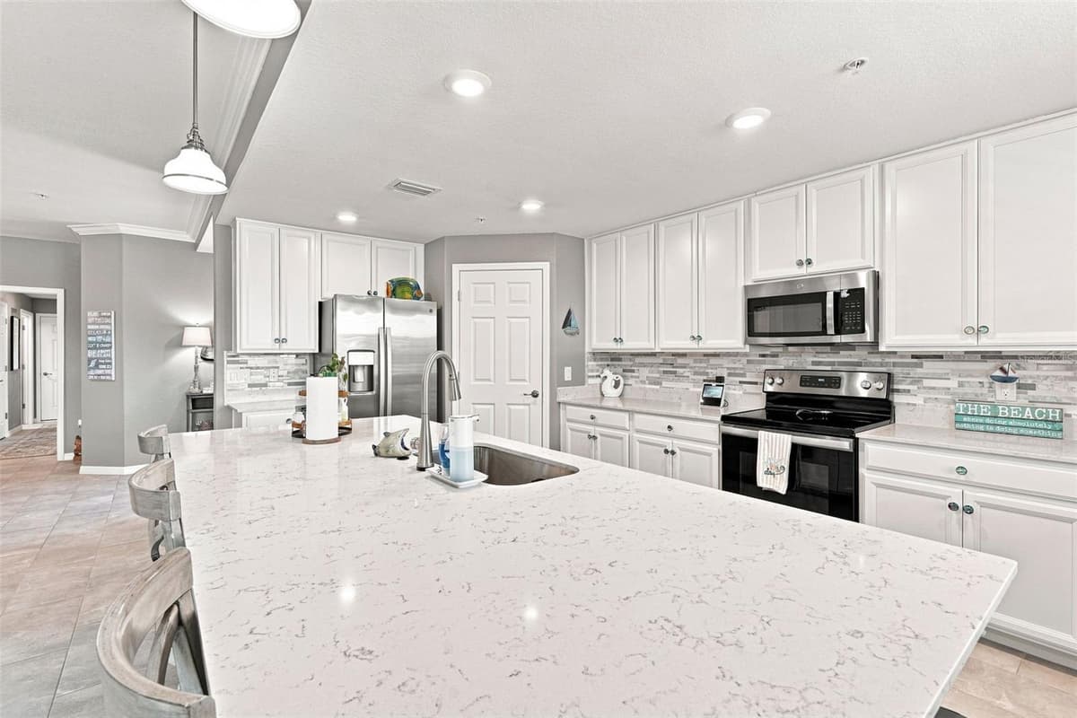 12455 GHIBERTI CIRCLE — photo 9 of 100