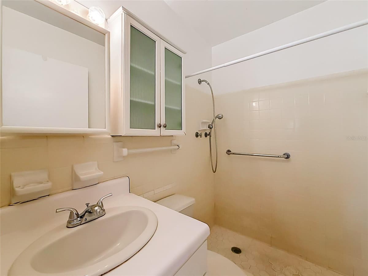 8101 113TH STREET — photo 20 of 47