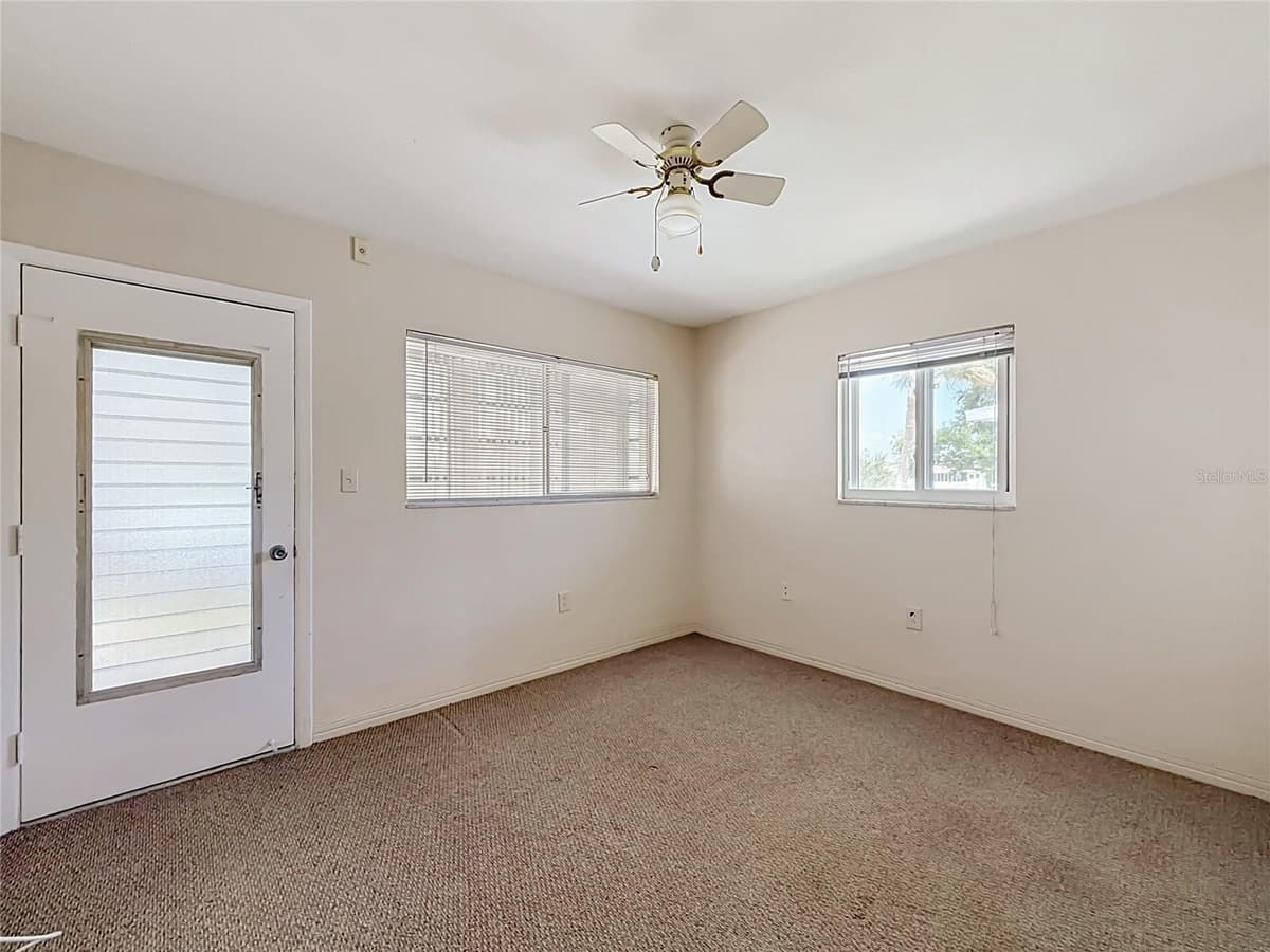 8101 113TH STREET — photo 16 of 47
