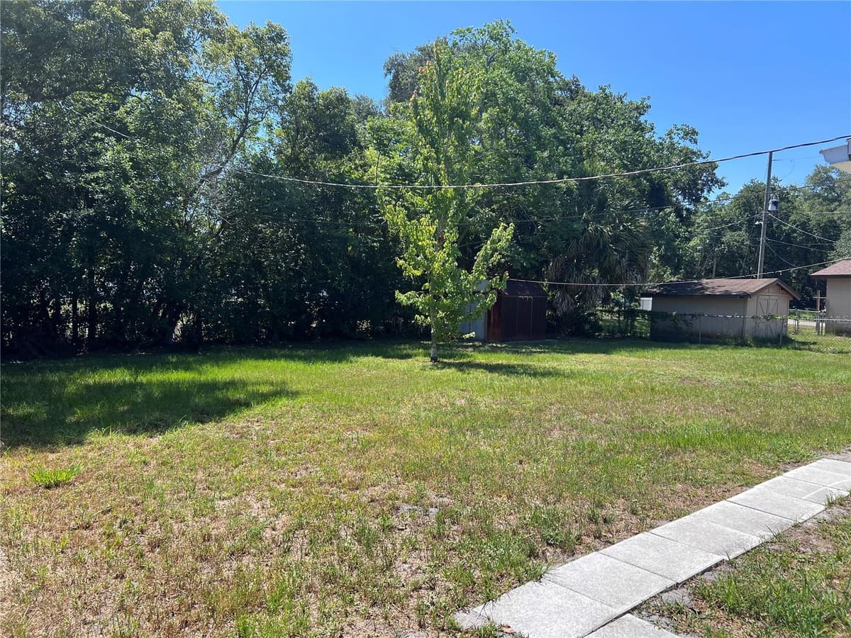 225 MISSISSIPPI AVENUE — photo 14 of 15