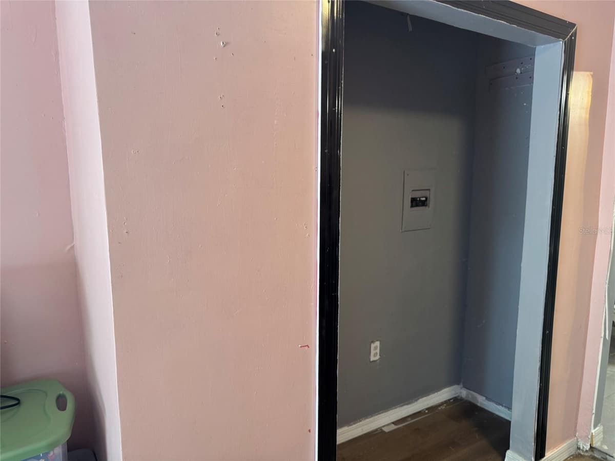 6408 HIGHLAND AVENUE — photo 16 of 54