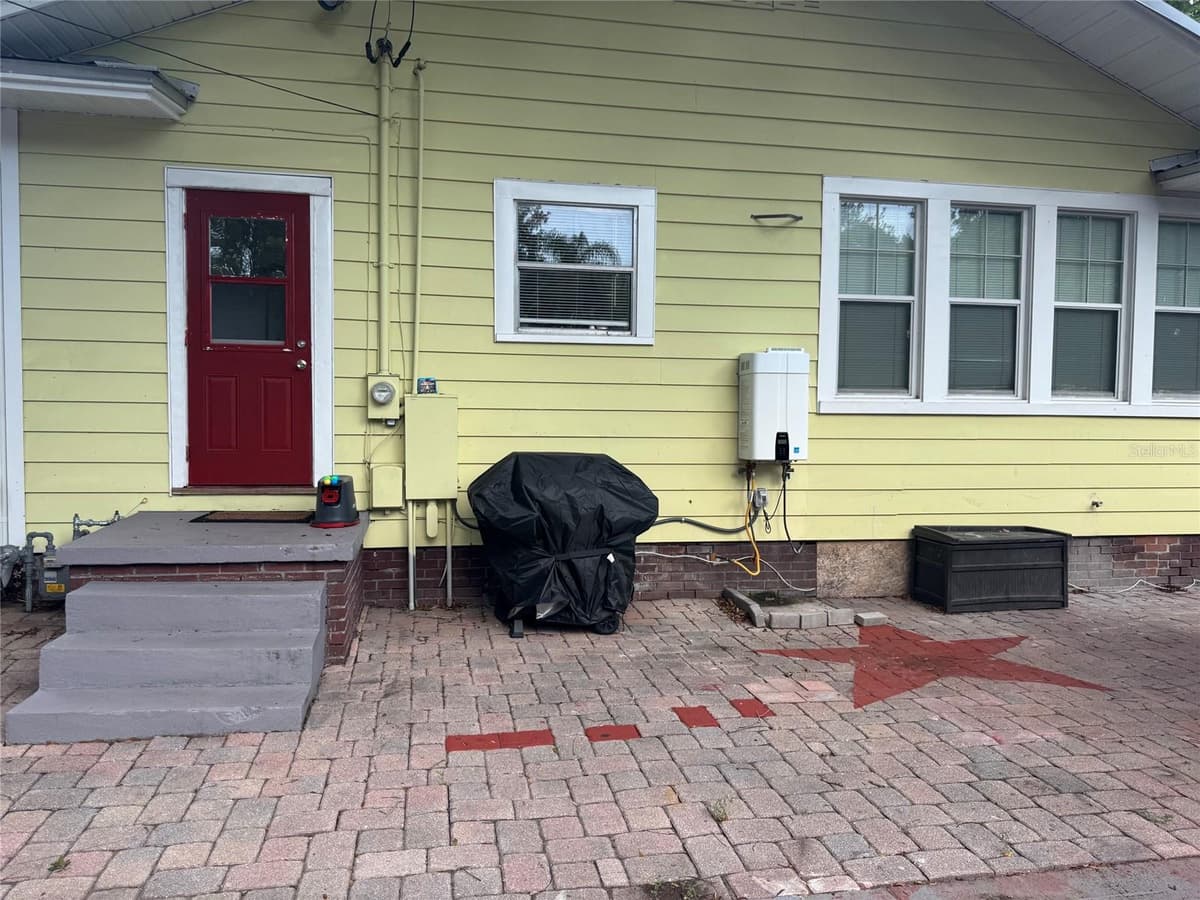6408 HIGHLAND AVENUE — photo 12 of 54