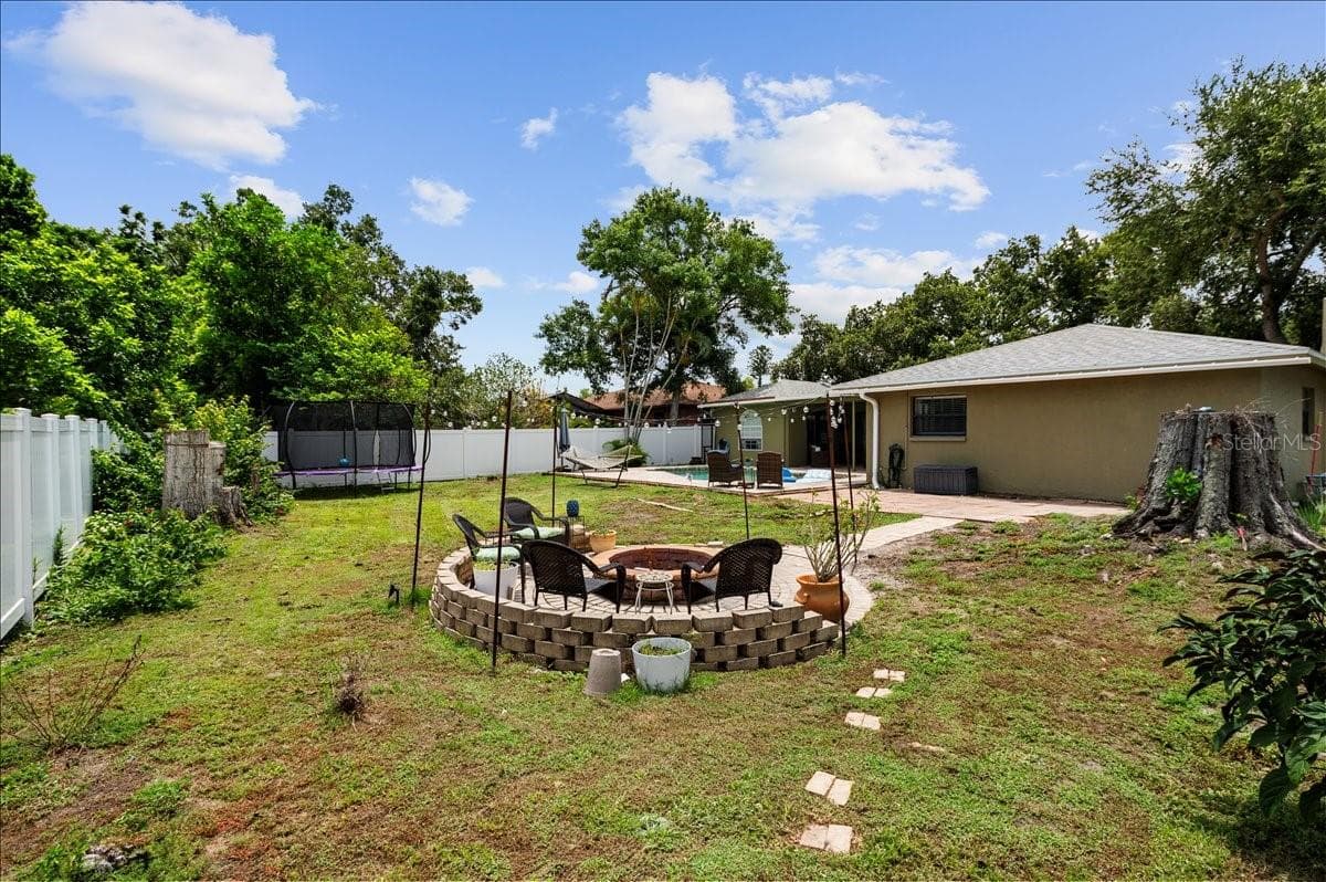4346 MEADOWLAND CIRCLE — photo 44 of 44