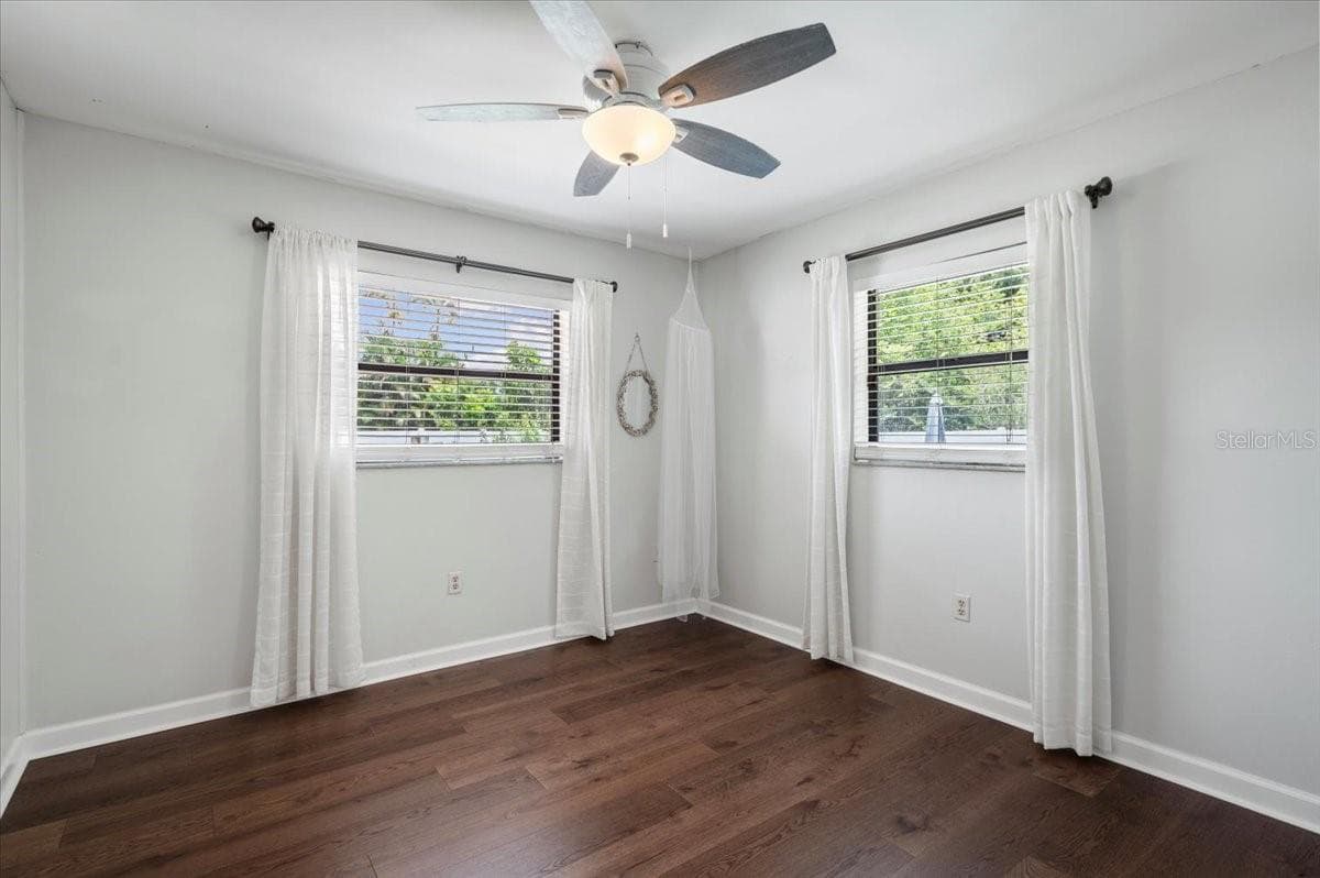 4346 MEADOWLAND CIRCLE — photo 38 of 44