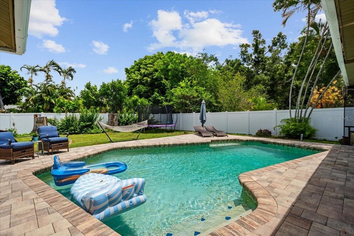 4346 MEADOWLAND CIRCLE — photo 42 of 44