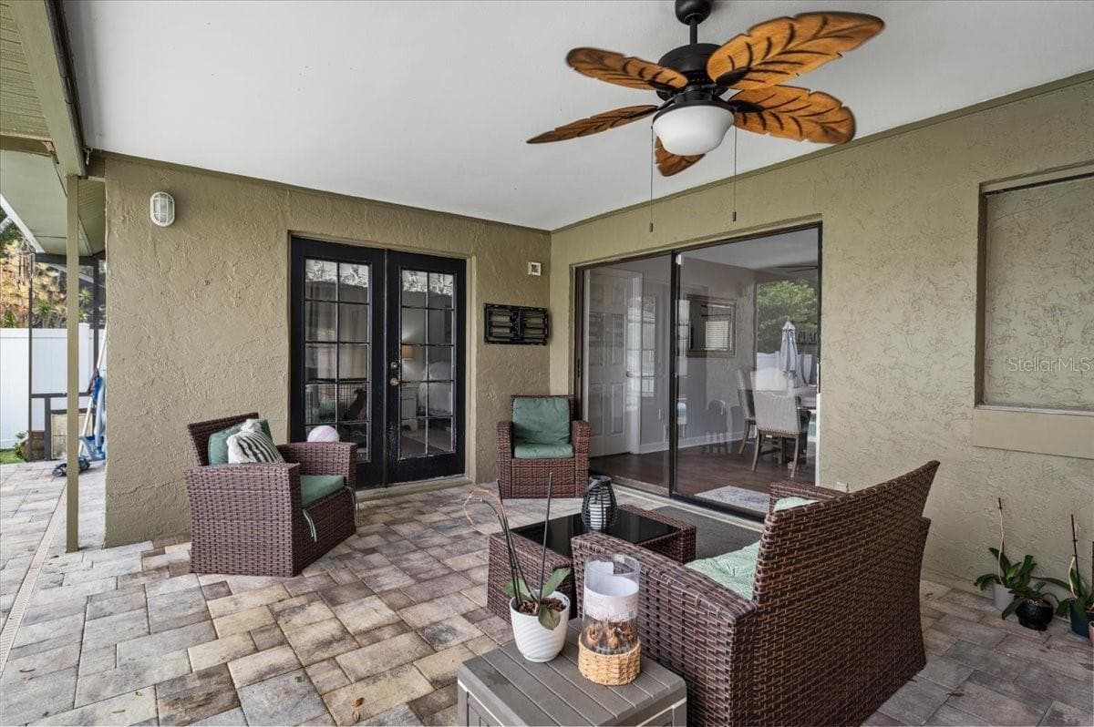 4346 MEADOWLAND CIRCLE — photo 40 of 44