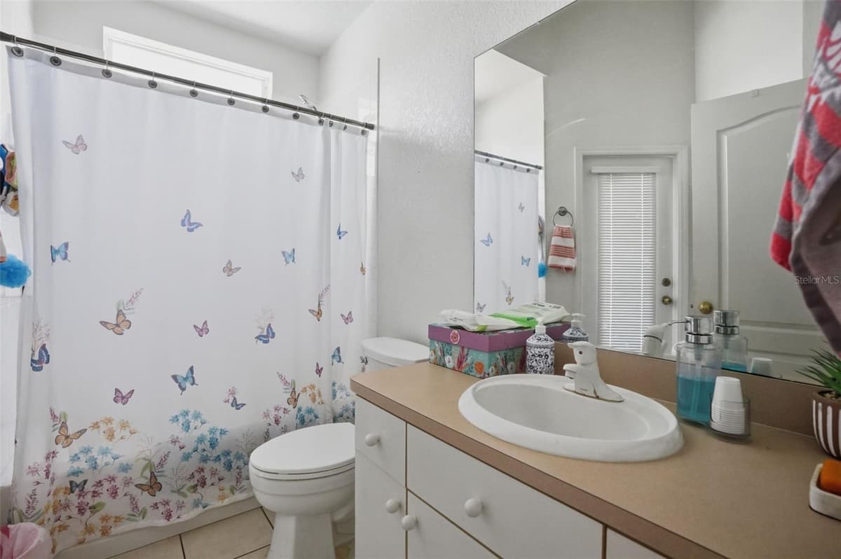 15486 SARATOGA DRIVE — photo 10 of 42