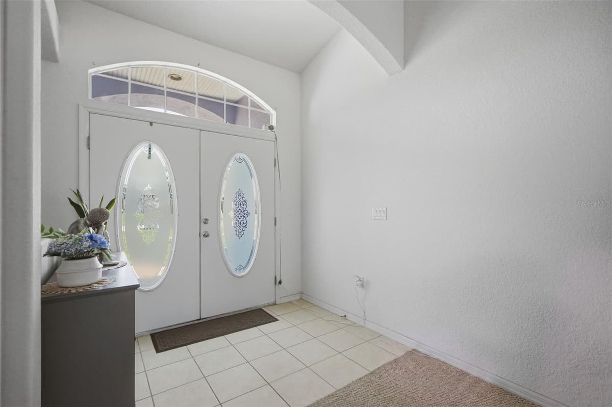 15486 SARATOGA DRIVE — photo 7 of 42