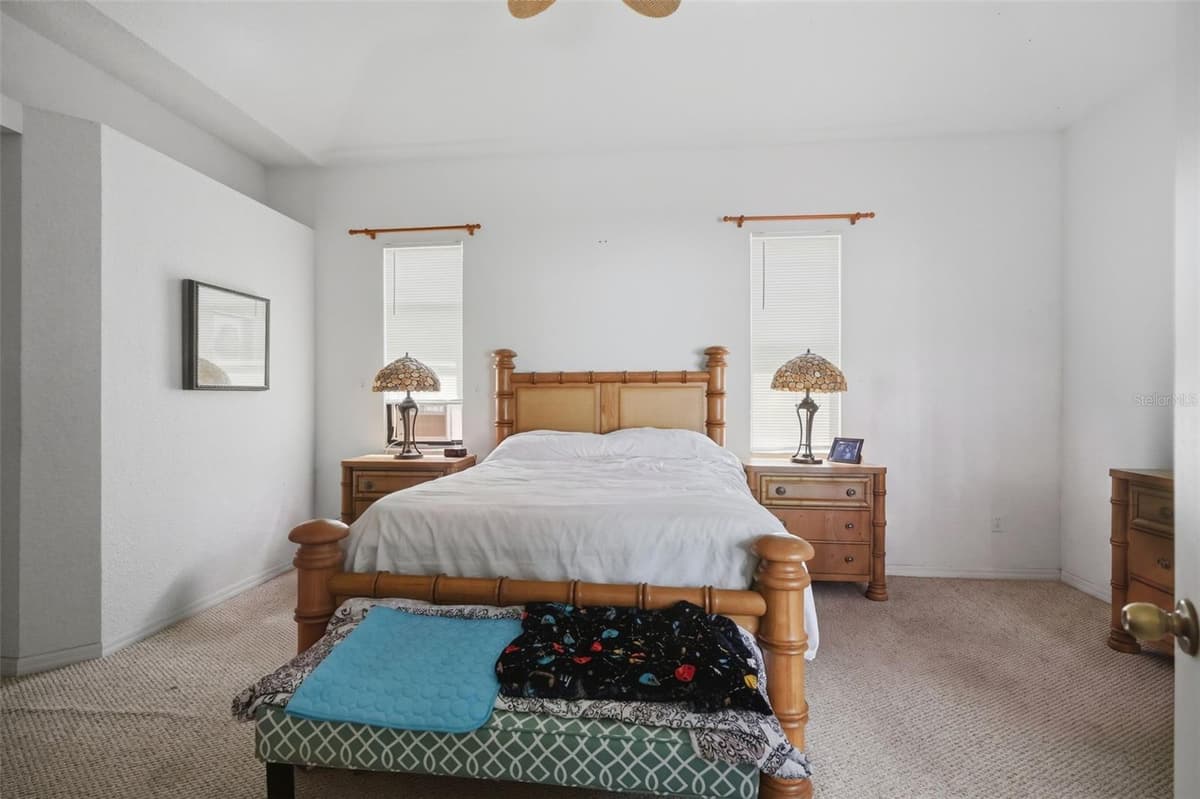 15486 SARATOGA DRIVE — photo 8 of 42