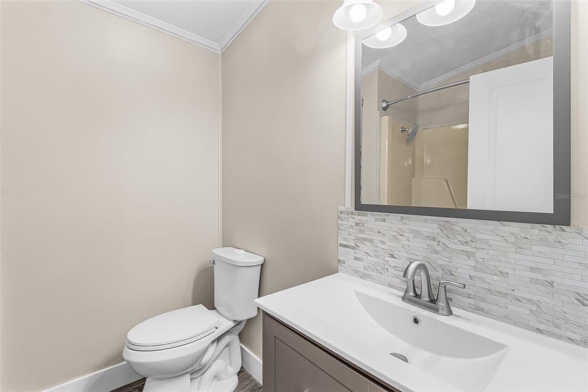 1475 FLAMINGO DRIVE — photo 17 of 34