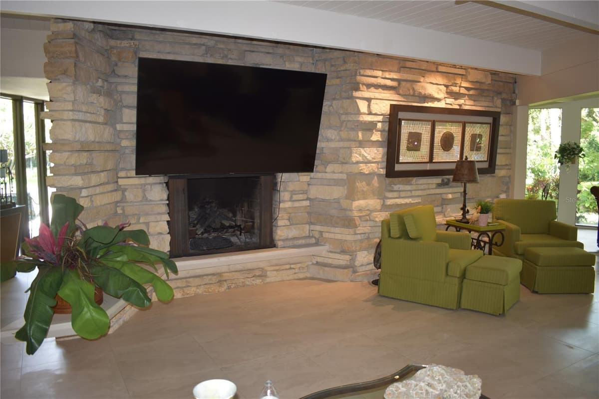 1653 SUNNYBROOK LANE — photo 18 of 47