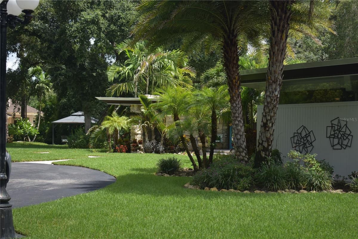 1653 SUNNYBROOK LANE — photo 45 of 47