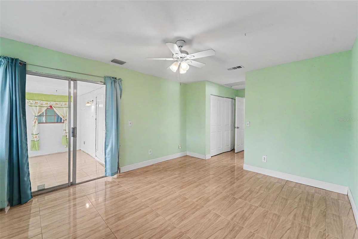 3174 PHLOX DRIVE — photo 19 of 28