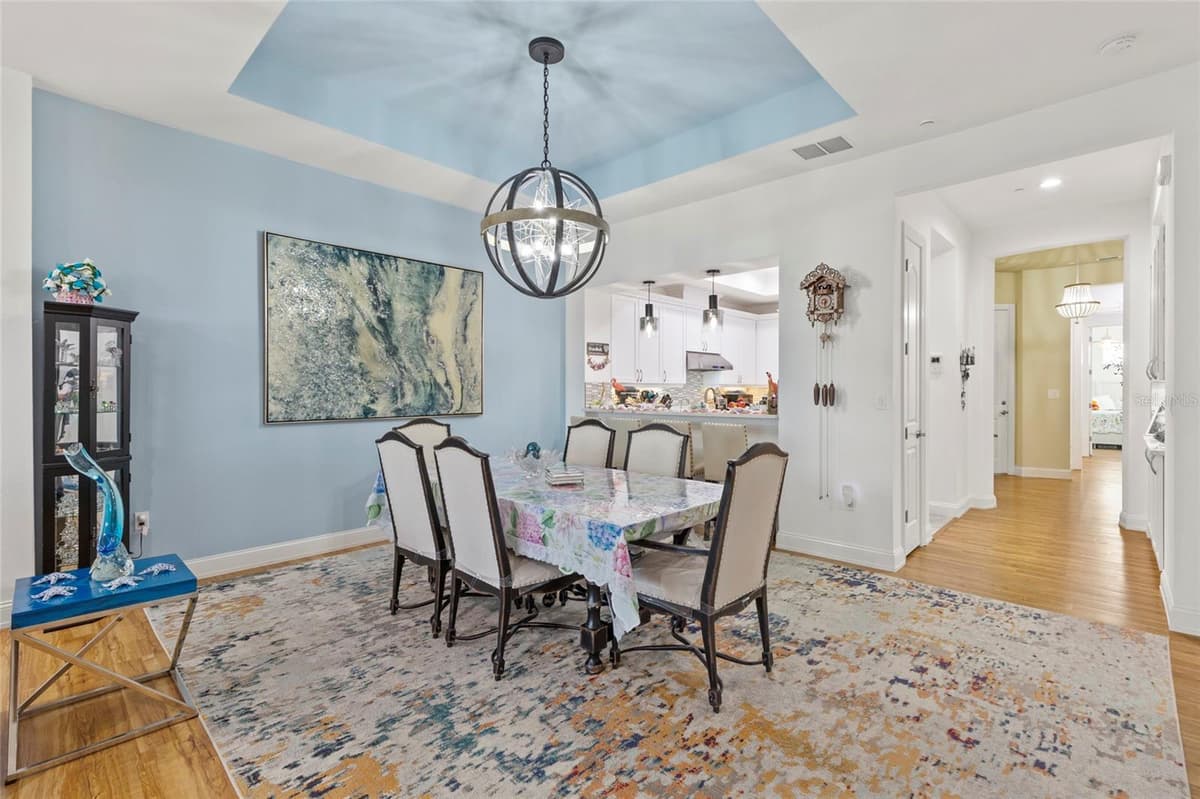 10 FRANKLIN COURT — photo 23 of 81