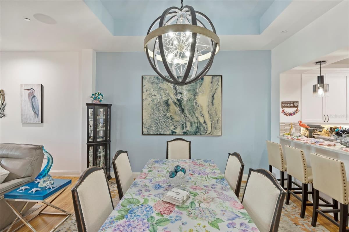 10 FRANKLIN COURT — photo 25 of 81