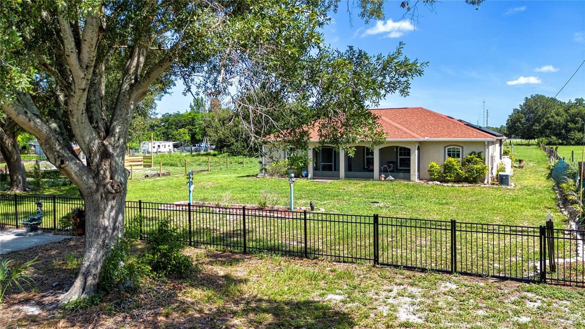 13522 COUNTY ROAD 672 HIGHWAY — photo 11 of 67