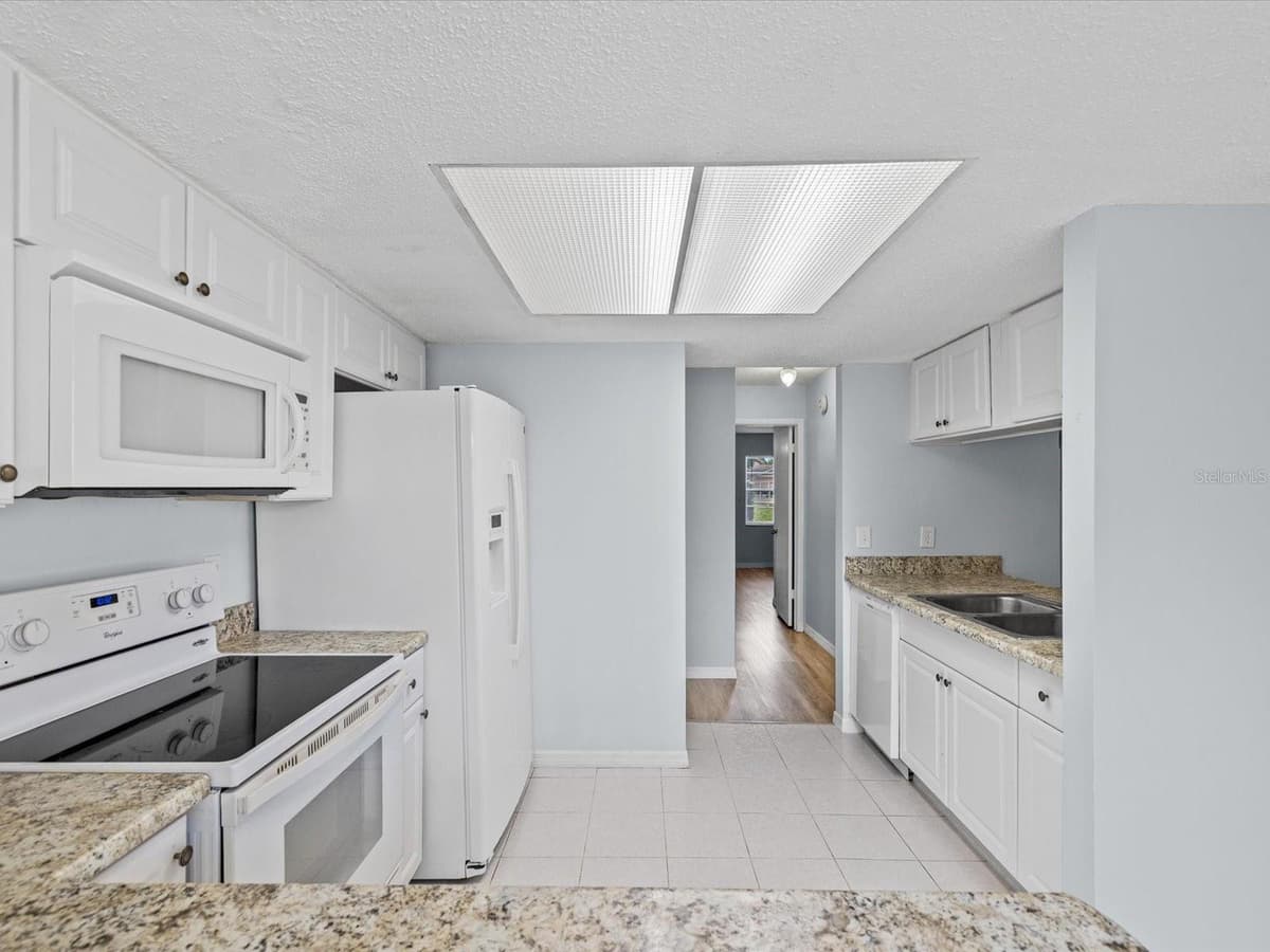 3806 STAYSAIL LANE — photo 10 of 57
