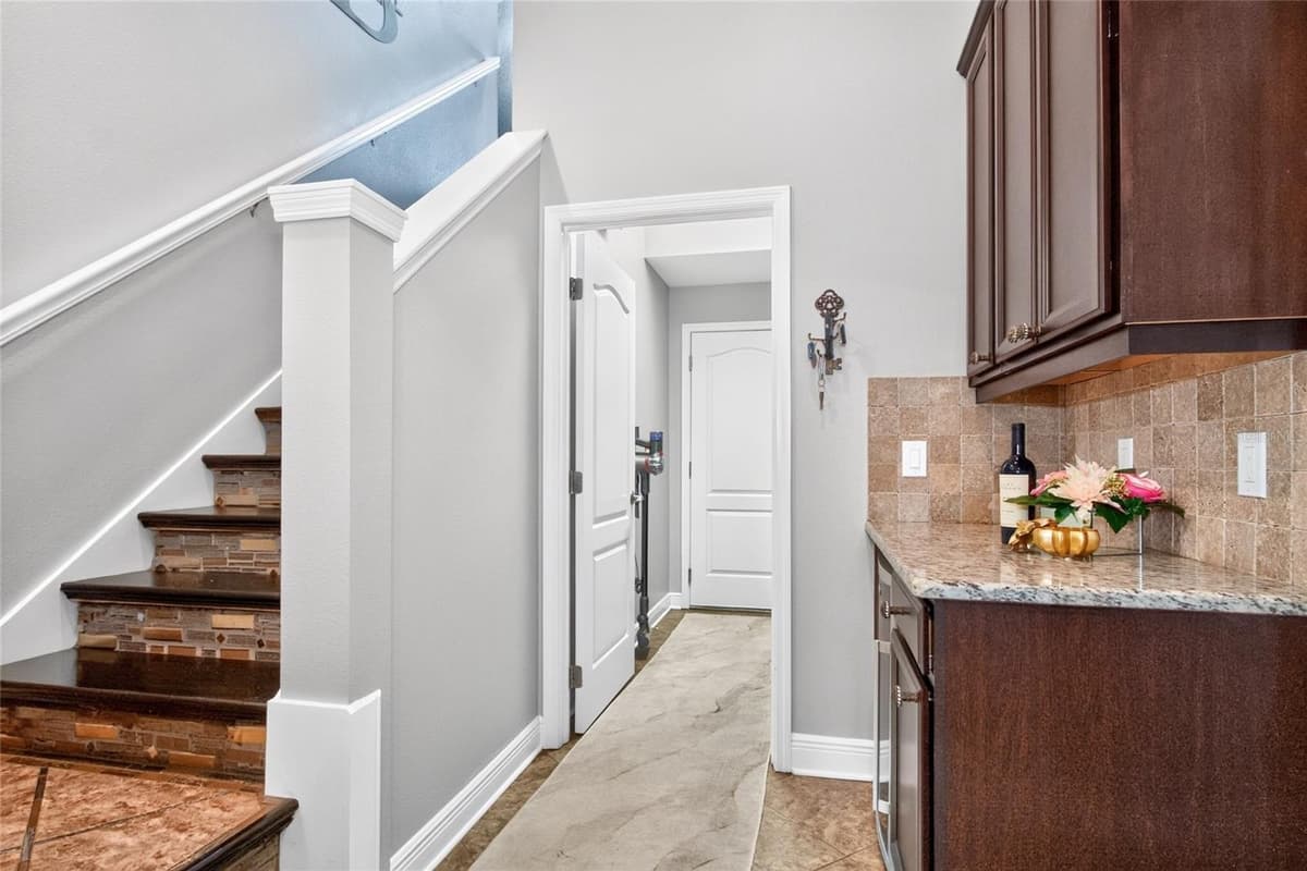 2823 COLEWOOD LANE — photo 35 of 56