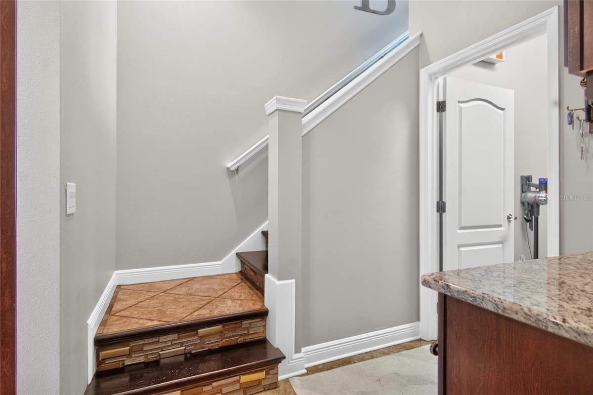 2823 COLEWOOD LANE — photo 36 of 56