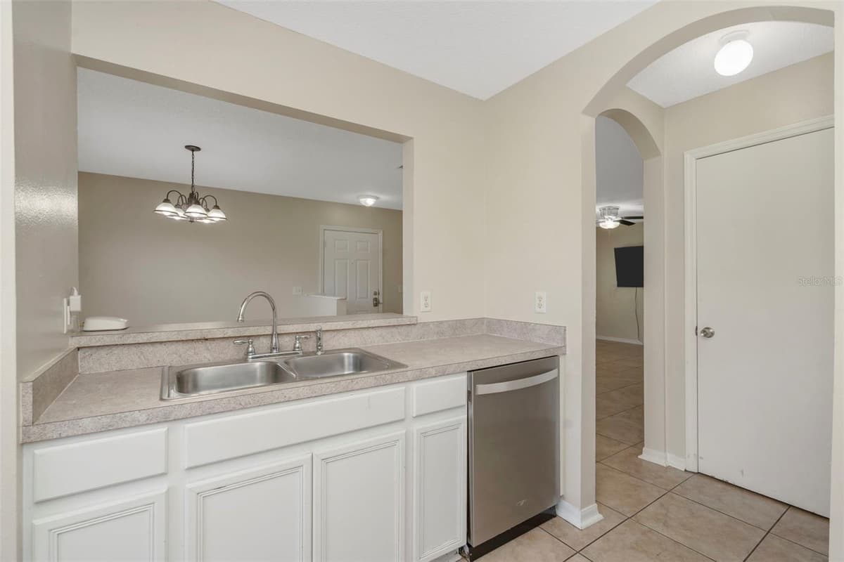 7361 BANK DRIVE — photo 10 of 25
