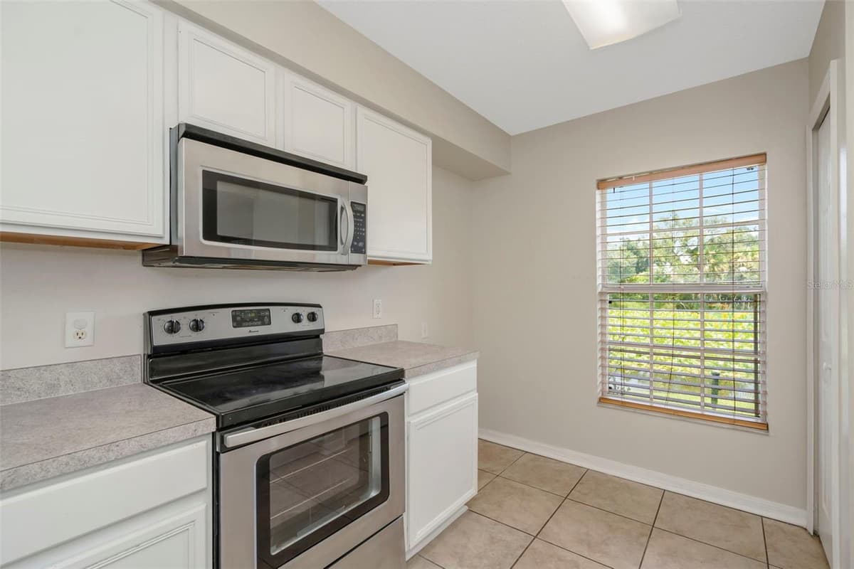 7361 BANK DRIVE — photo 9 of 25