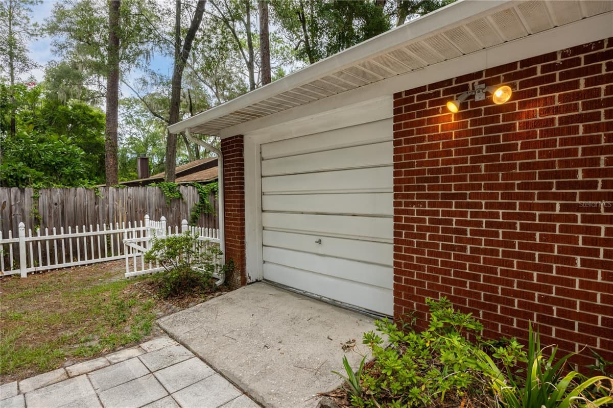 130 75TH TERRACE — photo 30 of 42