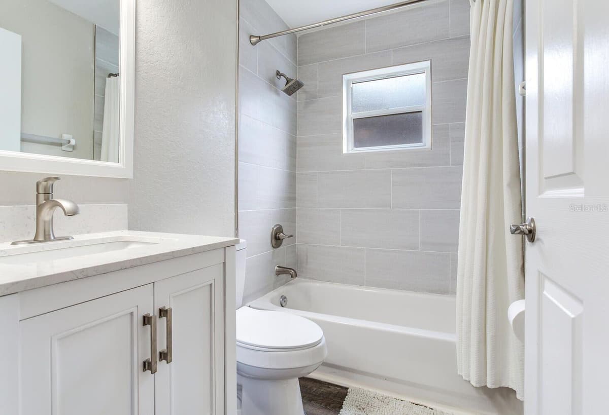 1126 VINETREE DRIVE — photo 16 of 20