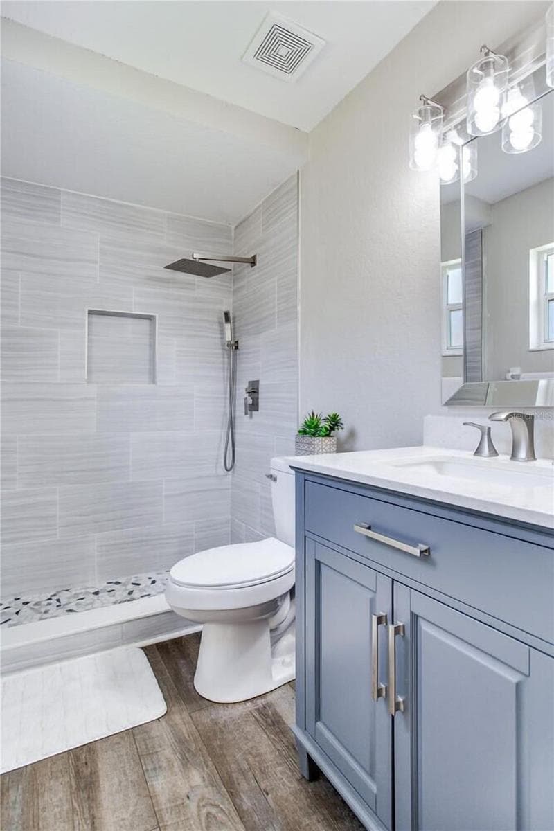 1126 VINETREE DRIVE — photo 12 of 20