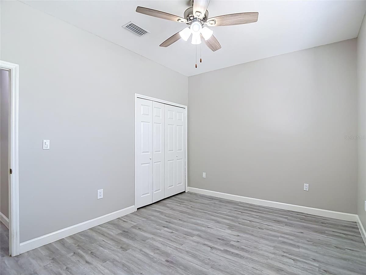 509 LAKE AVENUE — photo 42 of 60