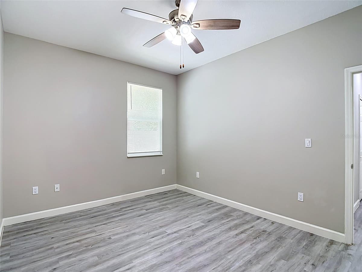 509 LAKE AVENUE — photo 39 of 60