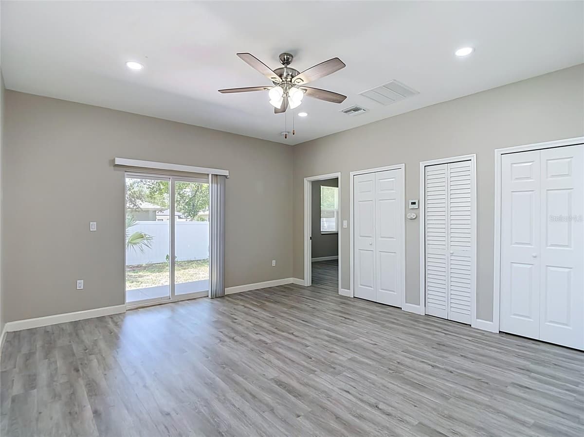 509 LAKE AVENUE — photo 23 of 60