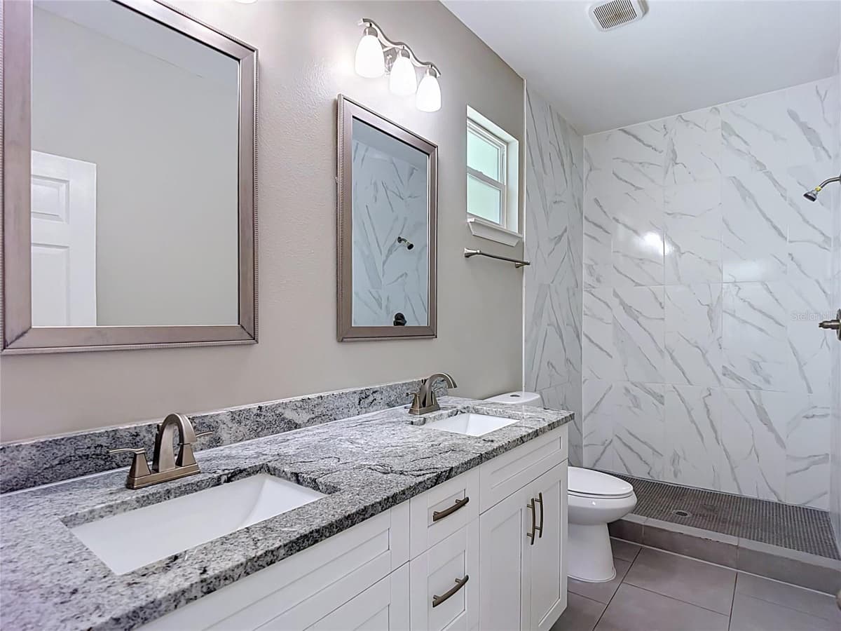 509 LAKE AVENUE — photo 32 of 60